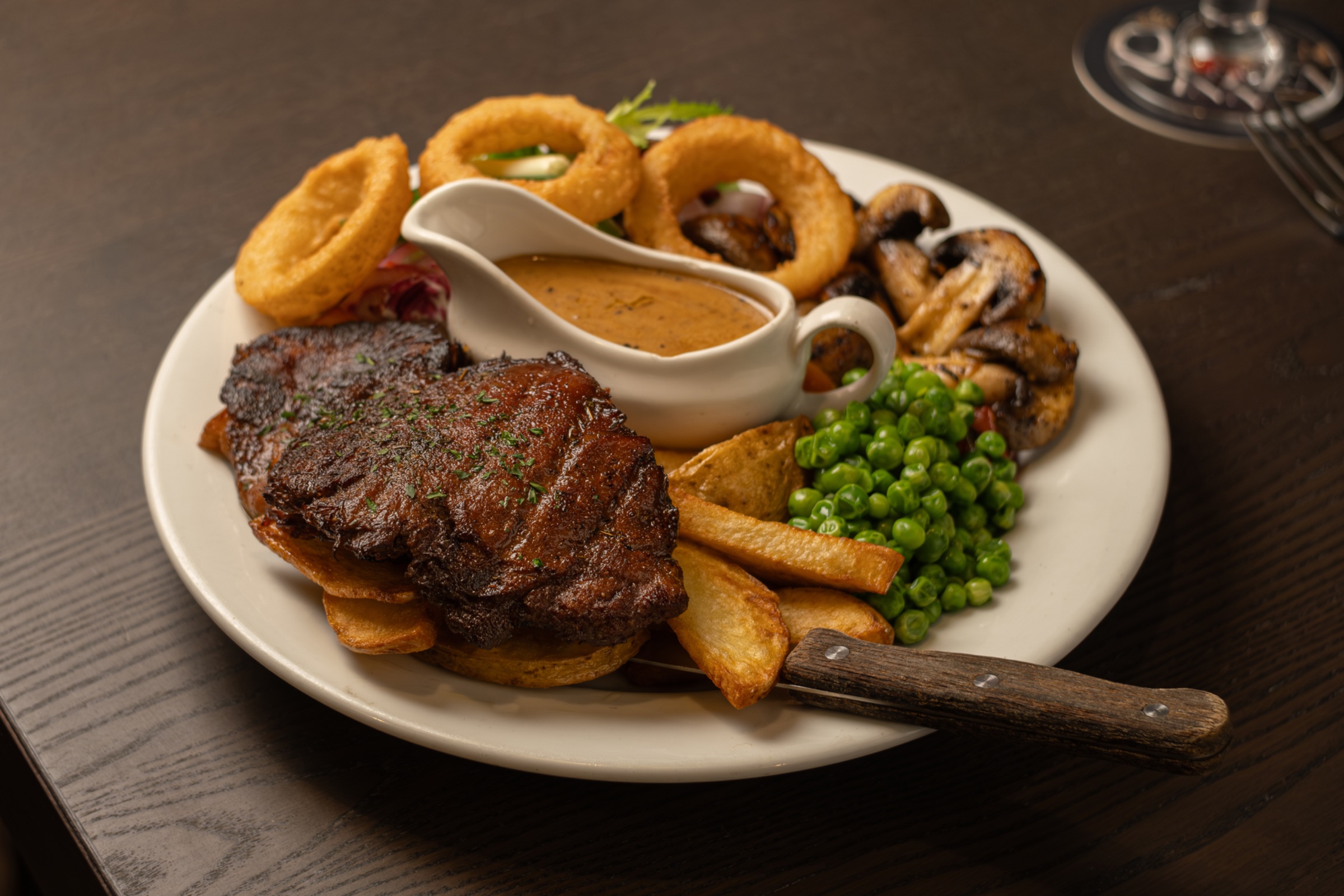 The Queen Inn