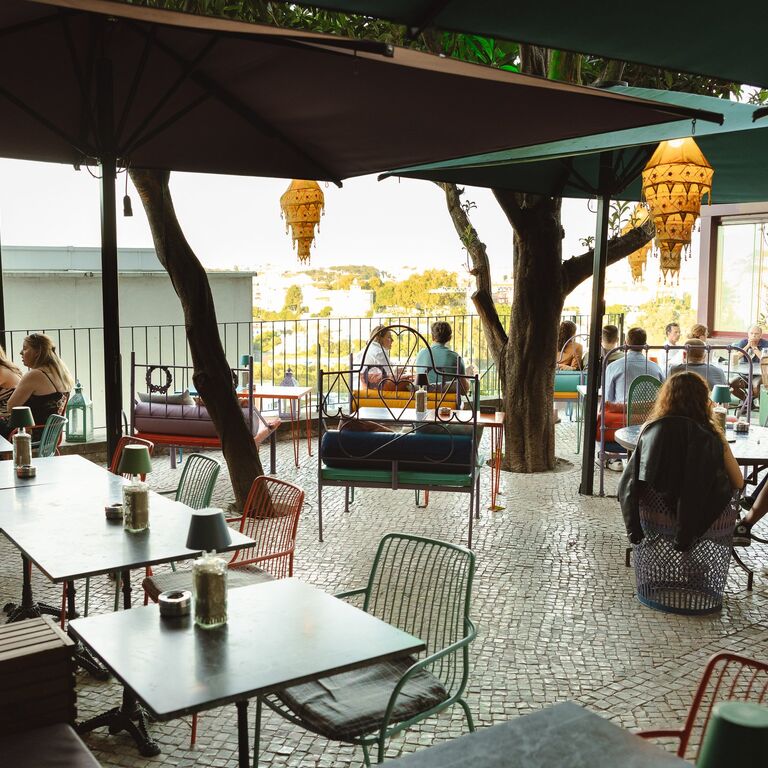 LOST IN RESTAURANTE & BAR