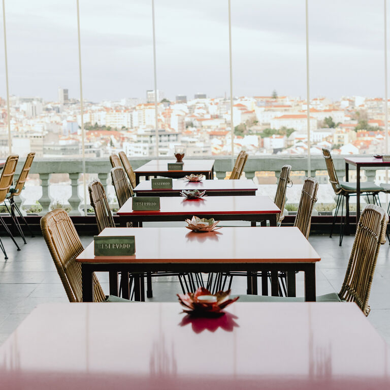 LOST IN RESTAURANTE & BAR