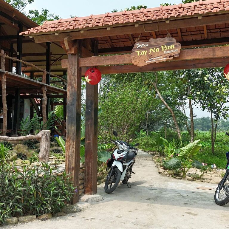 Ha Giang Oi Tour