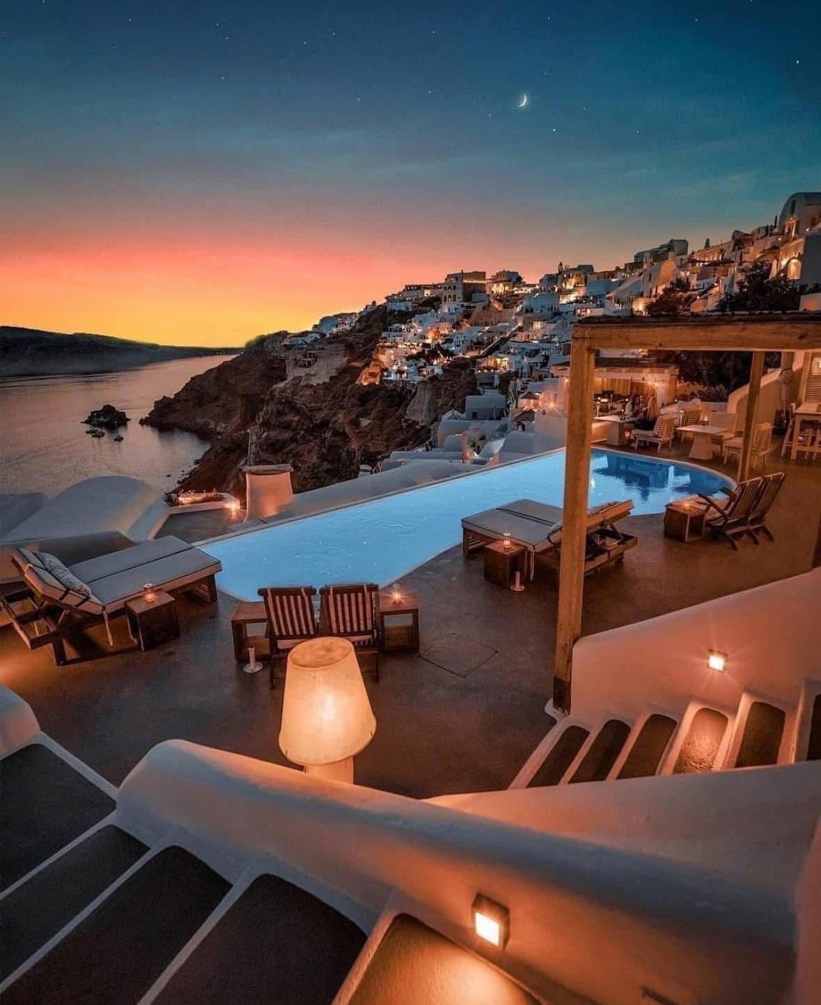 Monarch Luxury Travel Thira