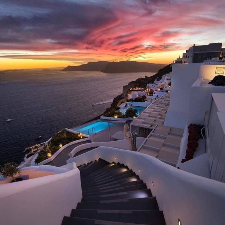 Monarch Luxury Travel Thira
