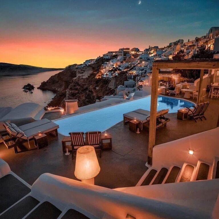Monarch Luxury Travel Thira