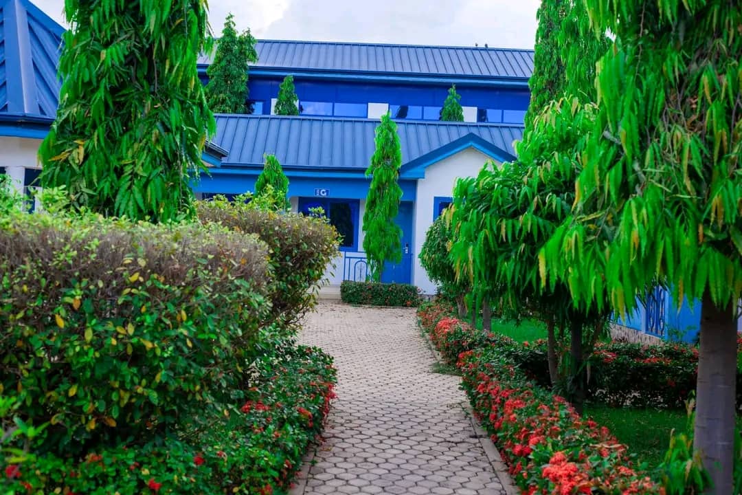 Blue Hill Hotel