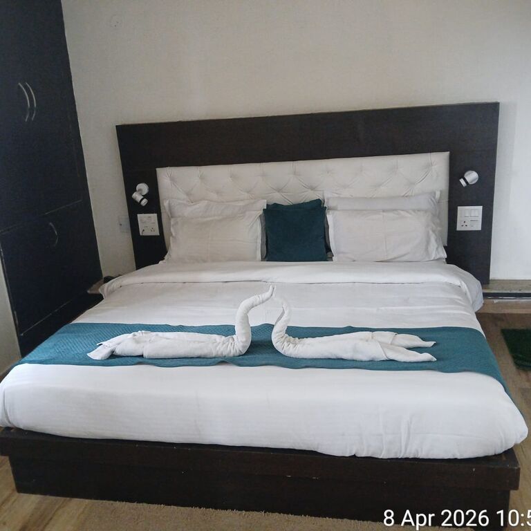 Hotel Mirage Residency