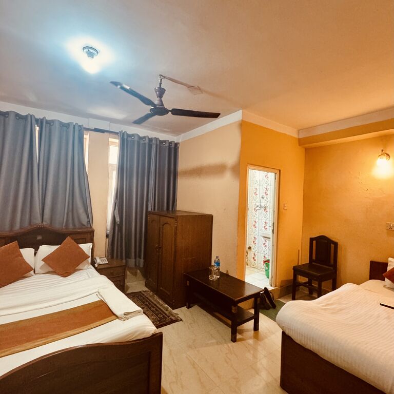 Om Mandakini Hotel