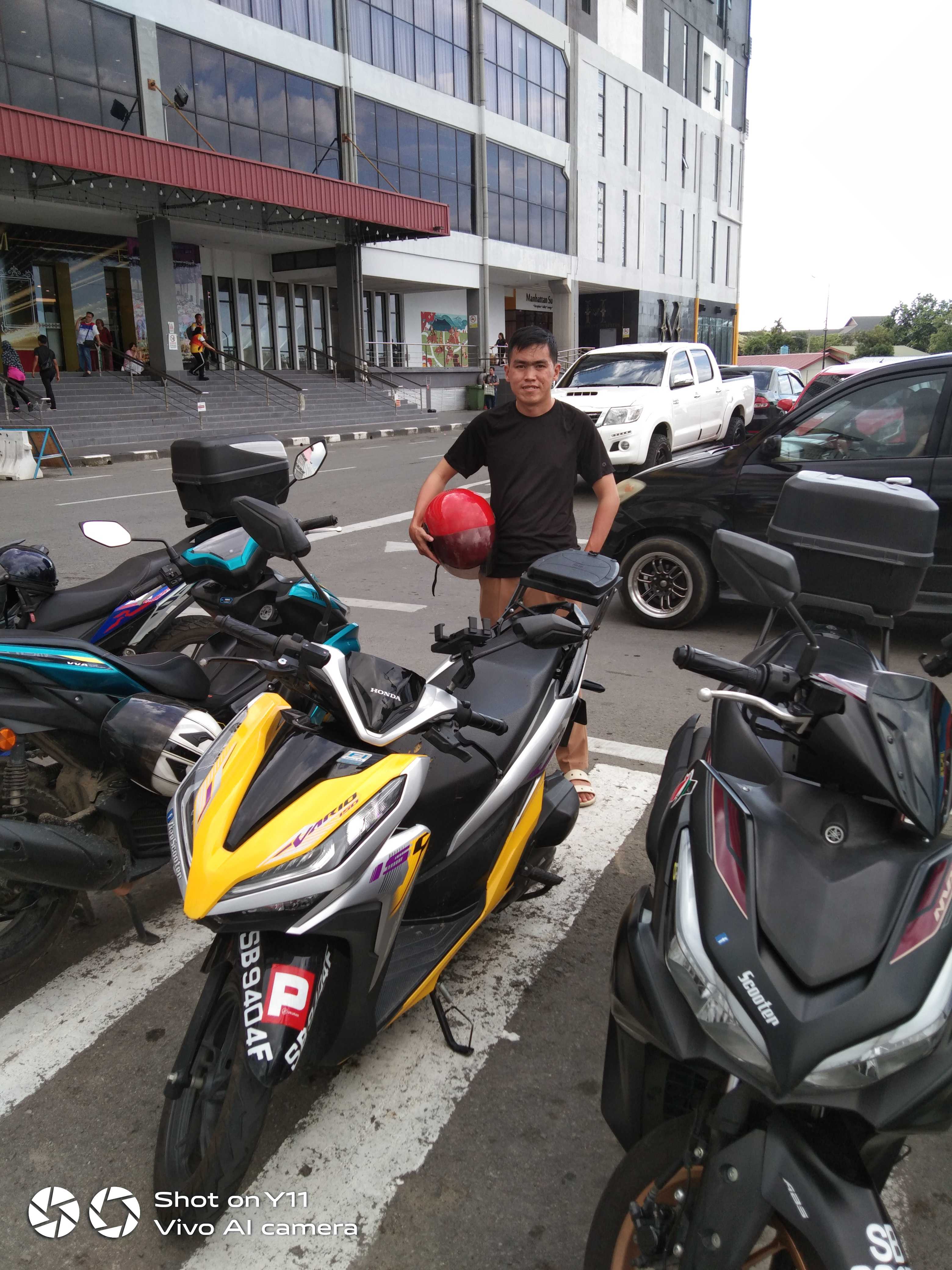 Scooter Borneo