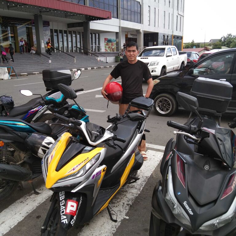 Scooter Borneo