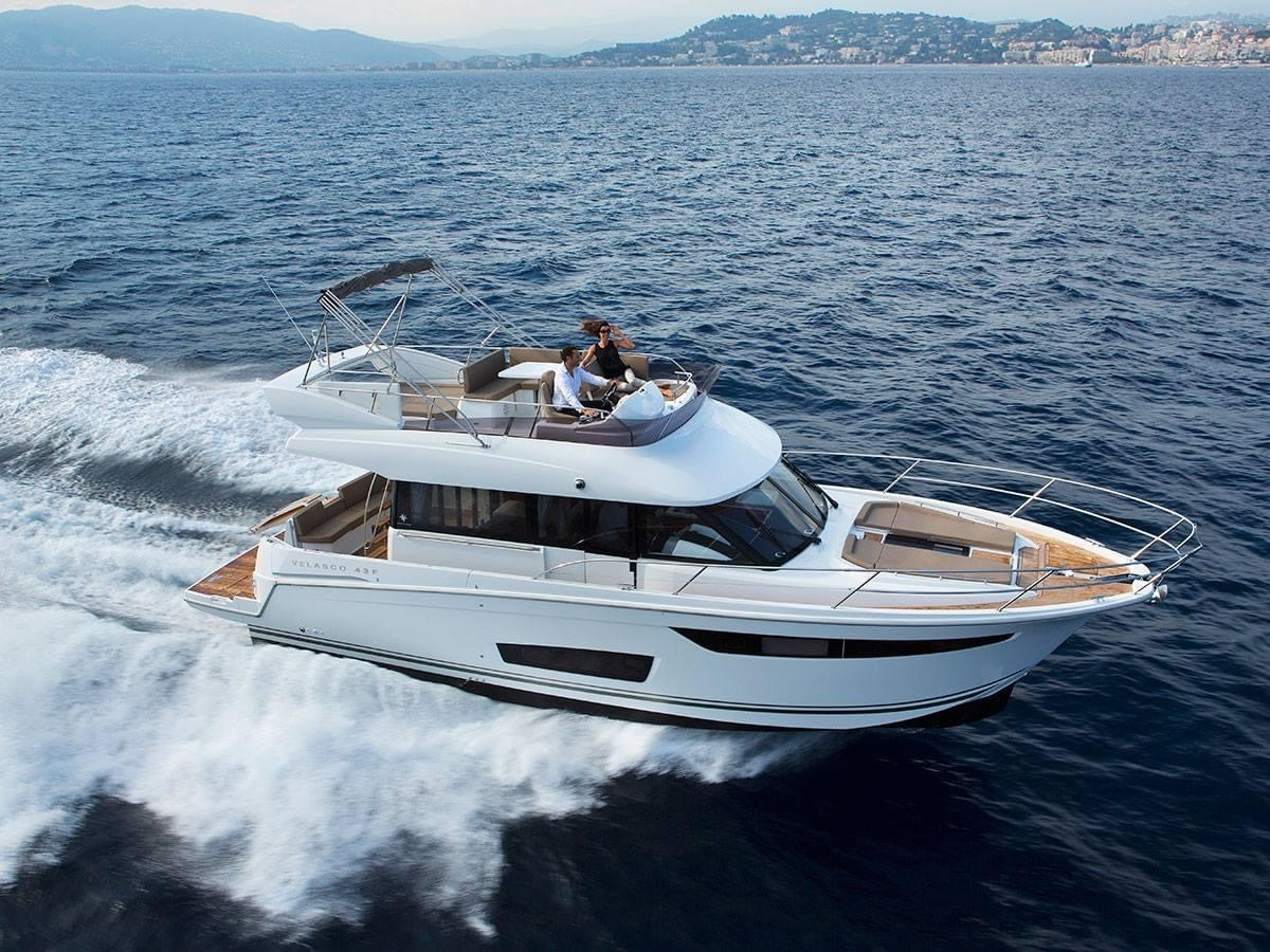 Phuket Premium Charter