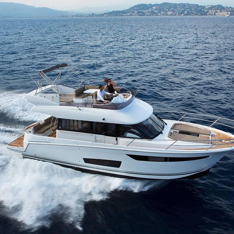 Phuket Premium Charter