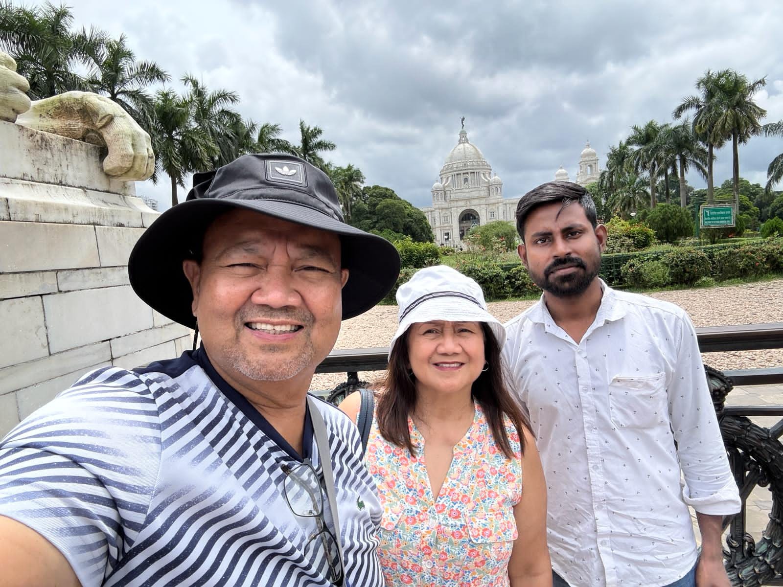 Kolkata Tour Guide