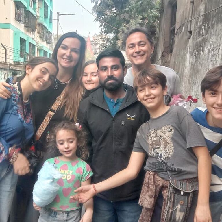 Kolkata Tour Guide