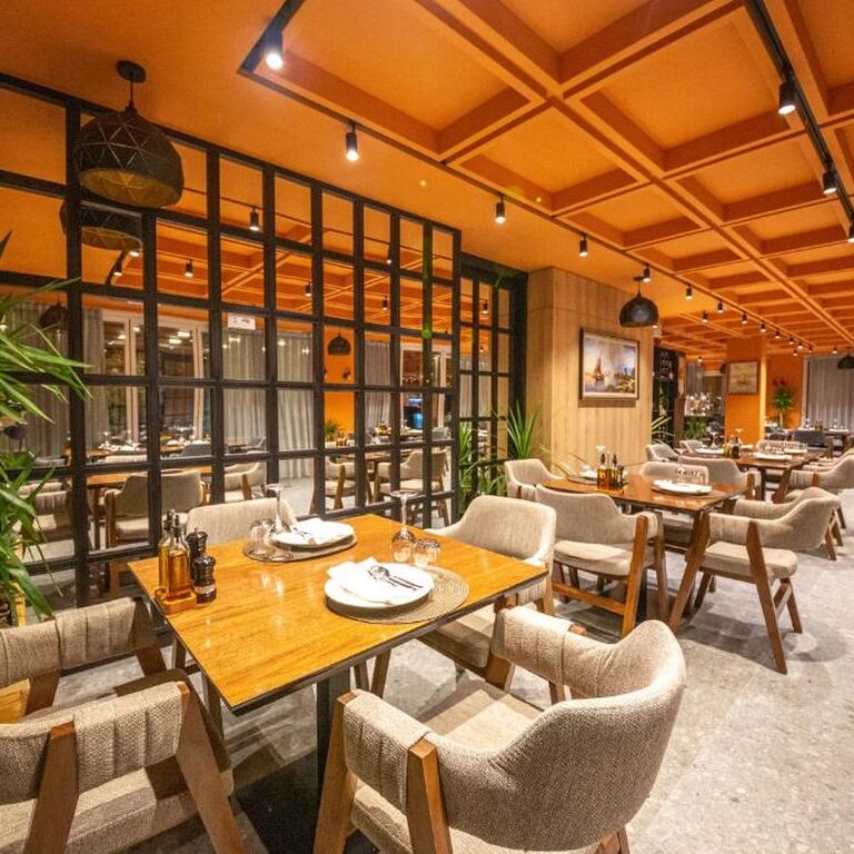 Azure Inn Hotel 4 Stars
