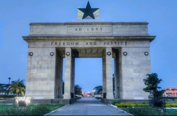 Tourist immersion in Ghana