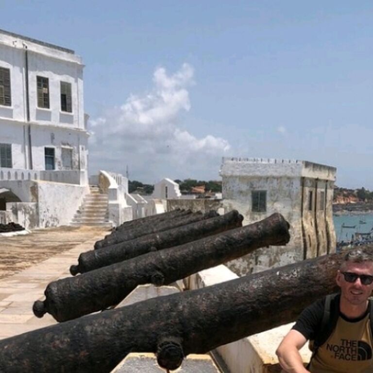 Tourist immersion in Ghana