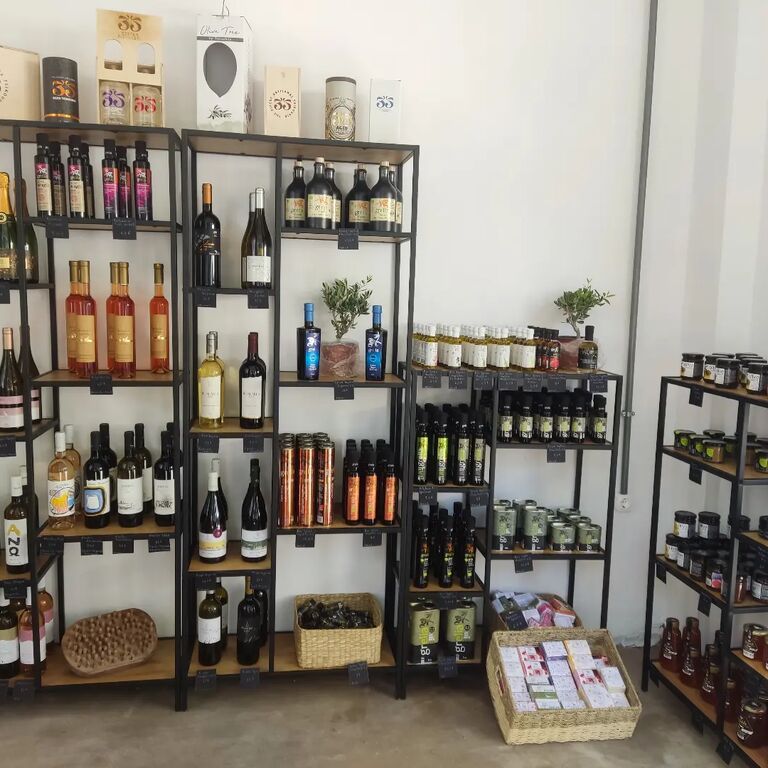 Arcus Deli shop