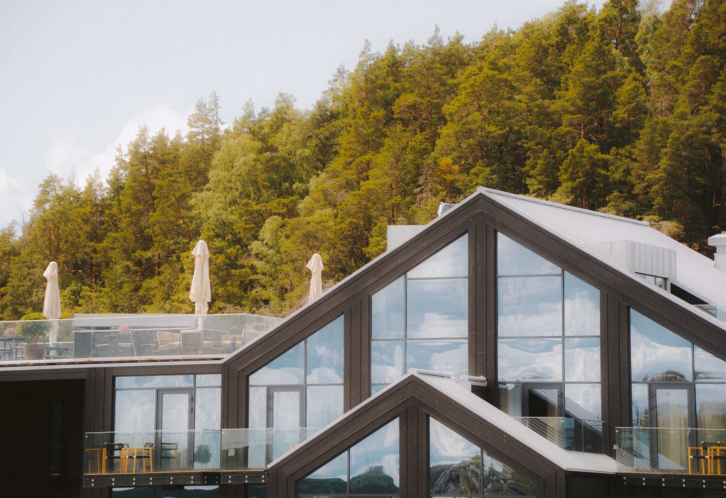 Season Hotel