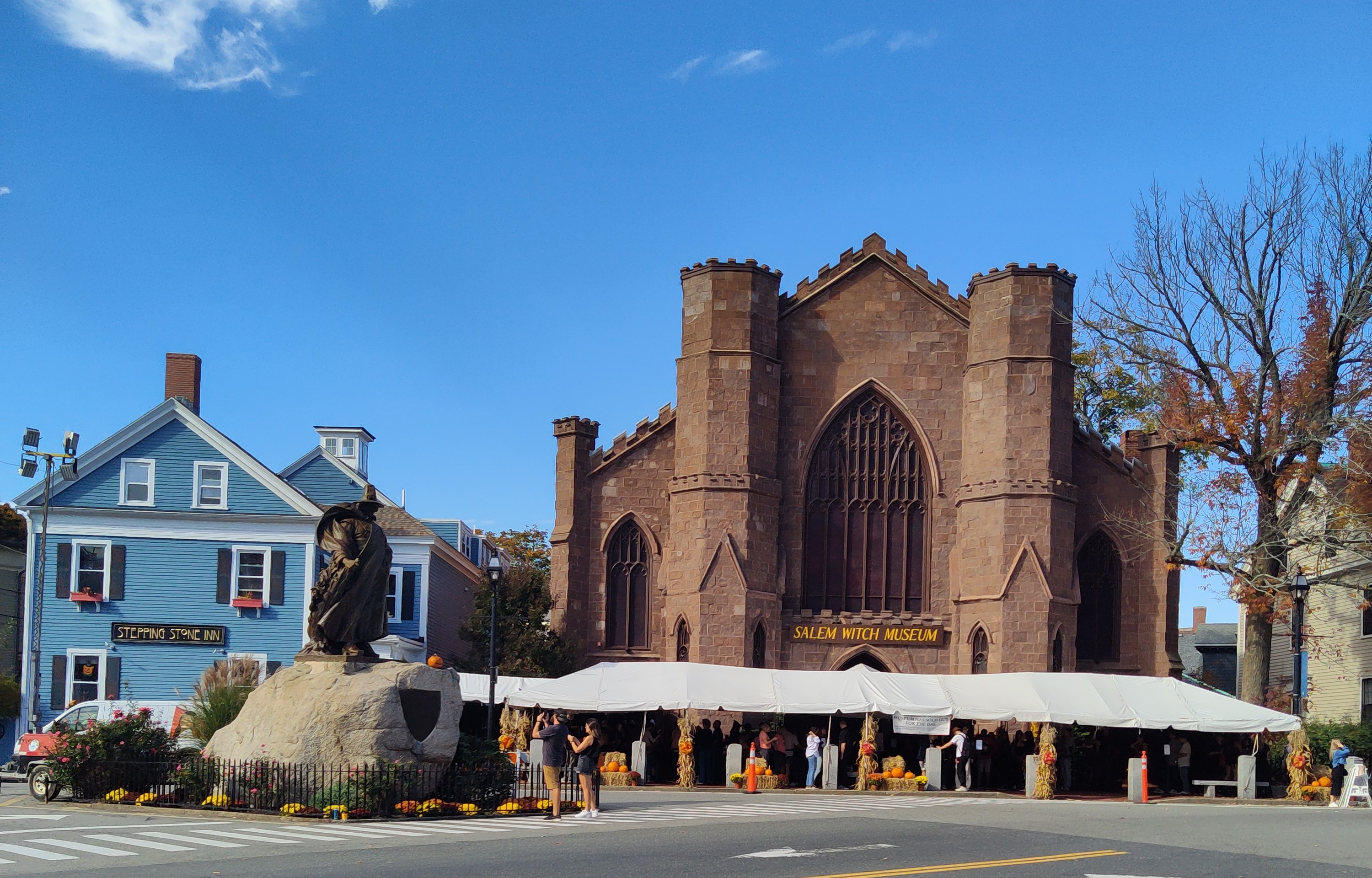 Tales of Salem: Halloween Tours