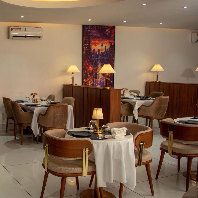 Patoosh Cafe & Restaurant