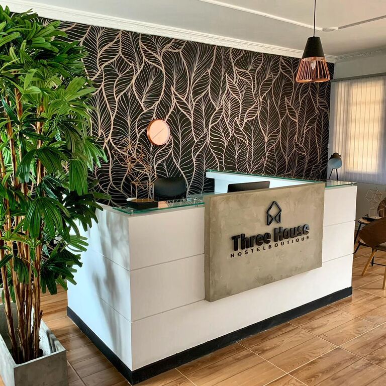 Three House Hostel Boutique