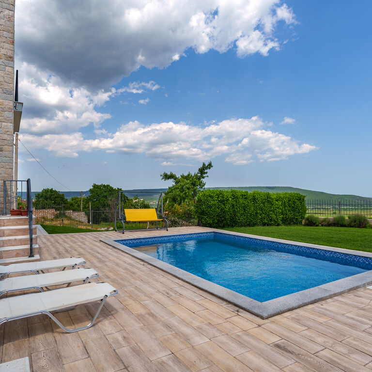 Villa Poemia