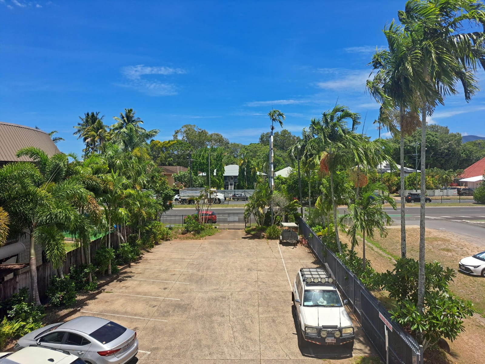 Cairns Holiday Lodge