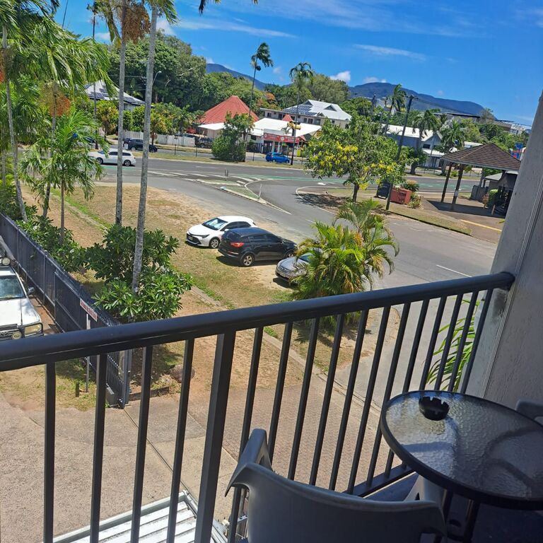 Cairns Holiday Lodge