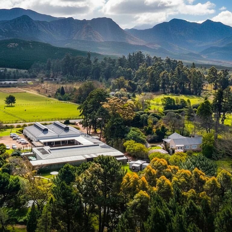 Trail's End Adventure Hotel