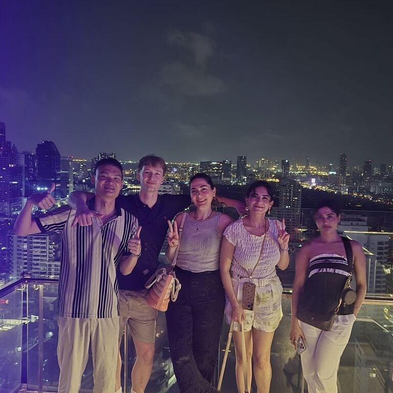 Bangkok night crawls