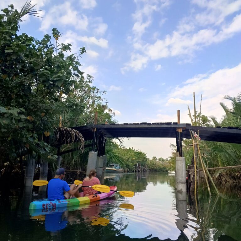 KayakTourAroundGreenCathedral