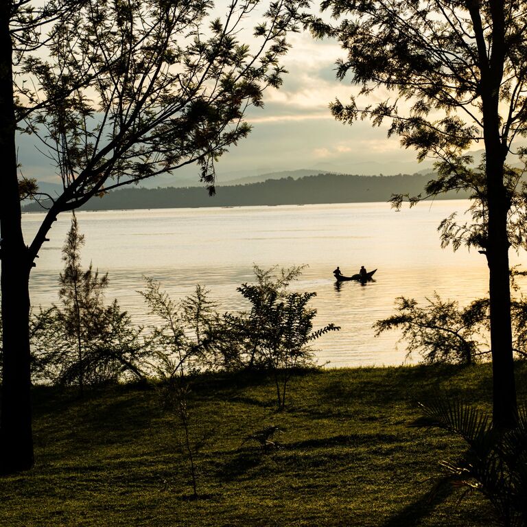 Eben Lake Kivu