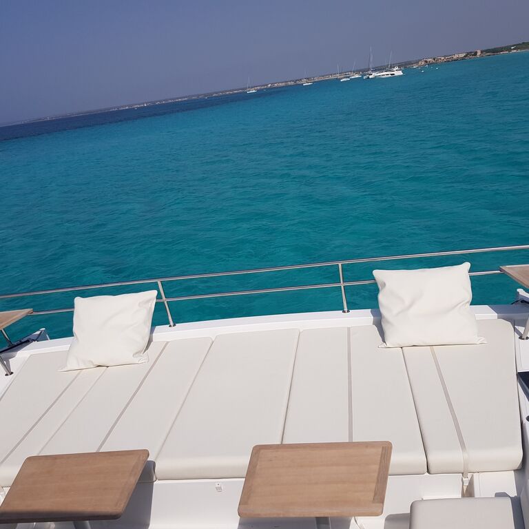 SALIDA EN CATAMARAN