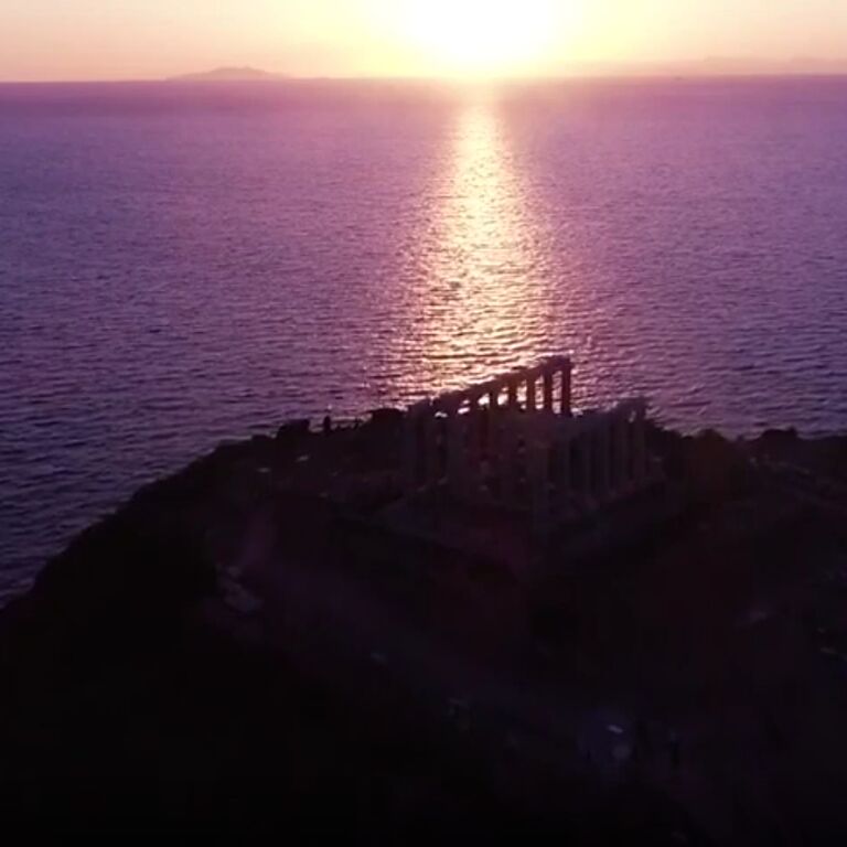 Visit Greece with a Private Tour