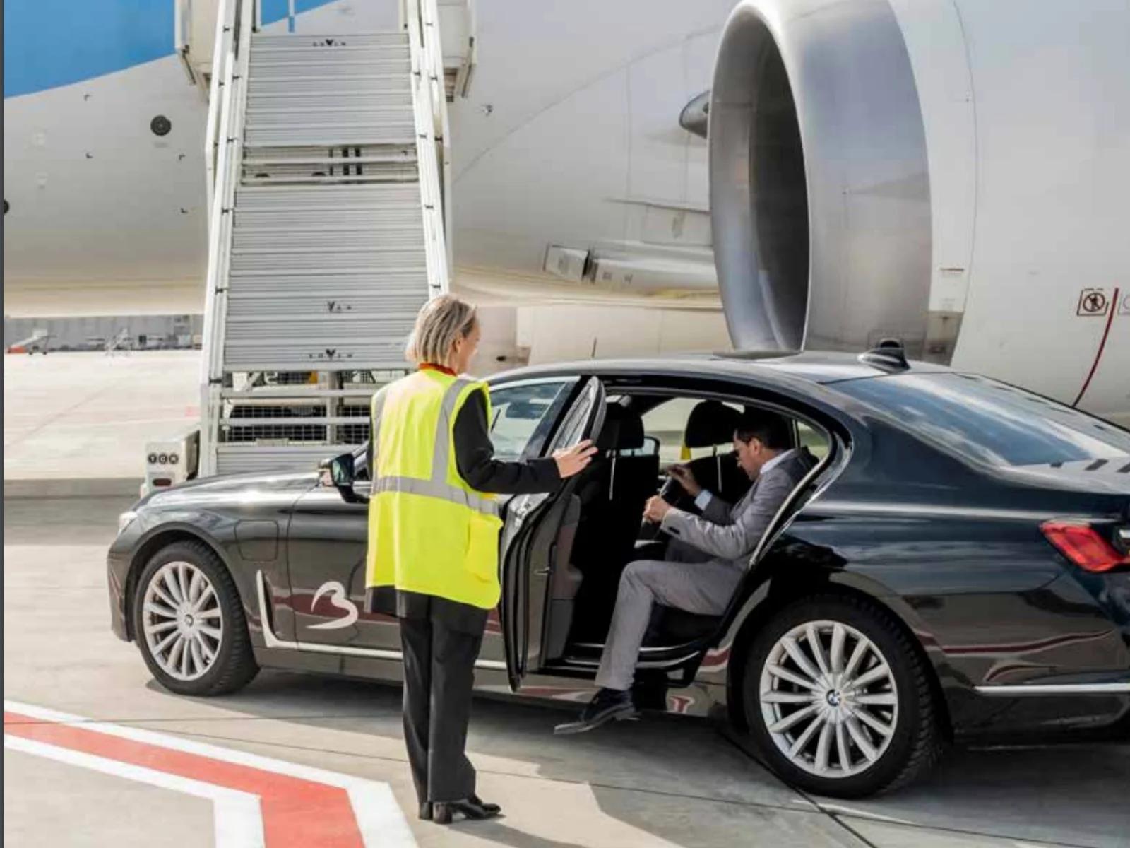 SPEEDY ROCKET LIMOUSINE