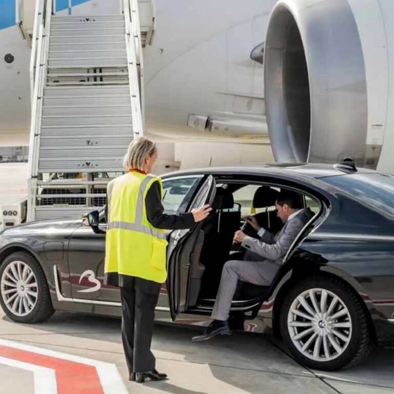 SPEEDY ROCKET LIMOUSINE