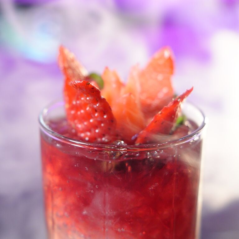Kuuvalge Bar & Shisha Lounge