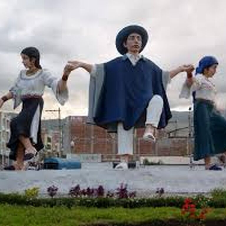 Tours Around Ecuador- Kawsanchick Ecuador
