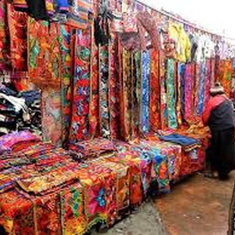 Tours Around Ecuador- Kawsanchick Ecuador