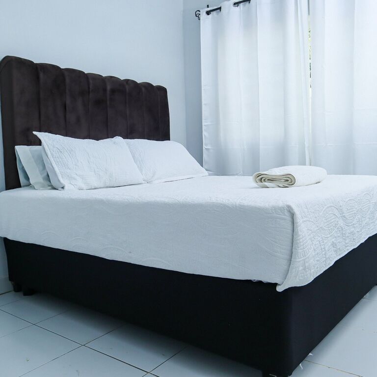 Wamz Apartments And Tours