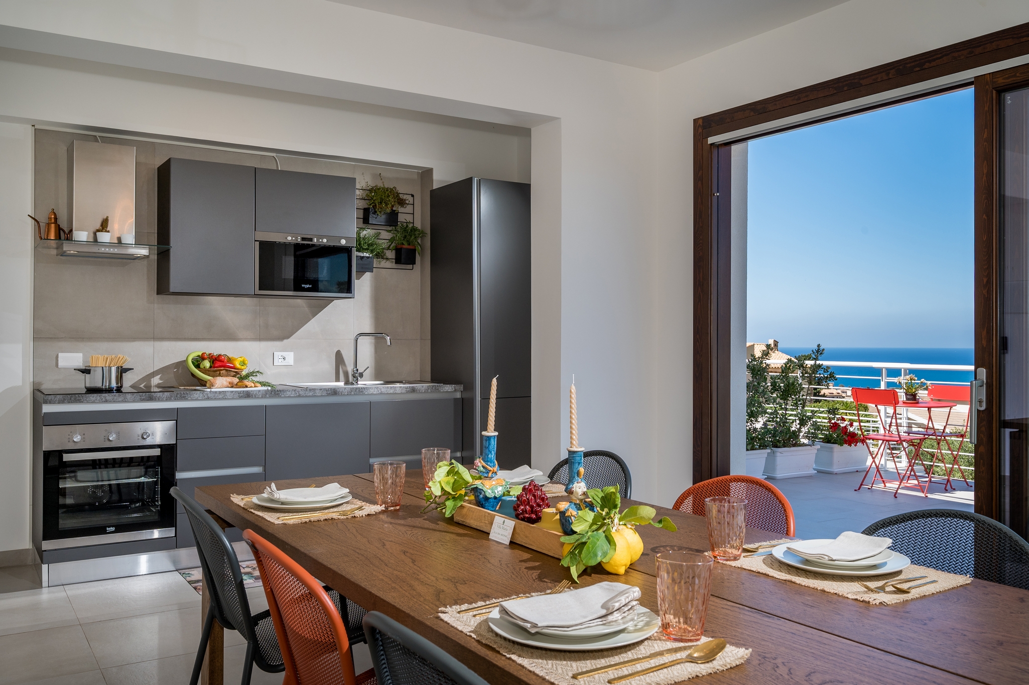 Villa Maria piscina vista mare