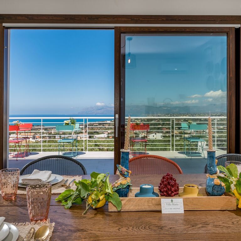 Villa Maria piscina vista mare