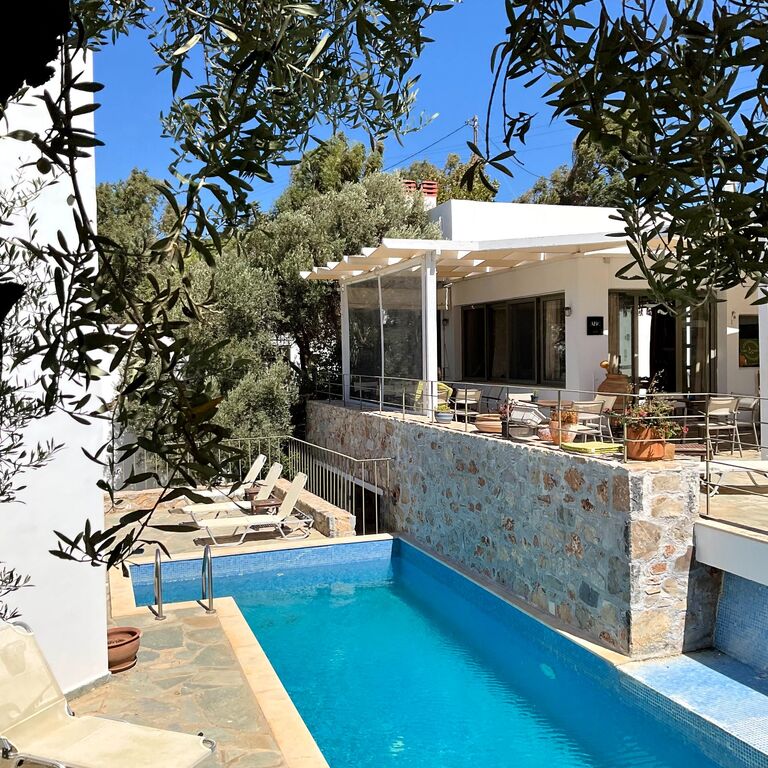 ACHLADA MOURTZANAKIS RESIDENCE