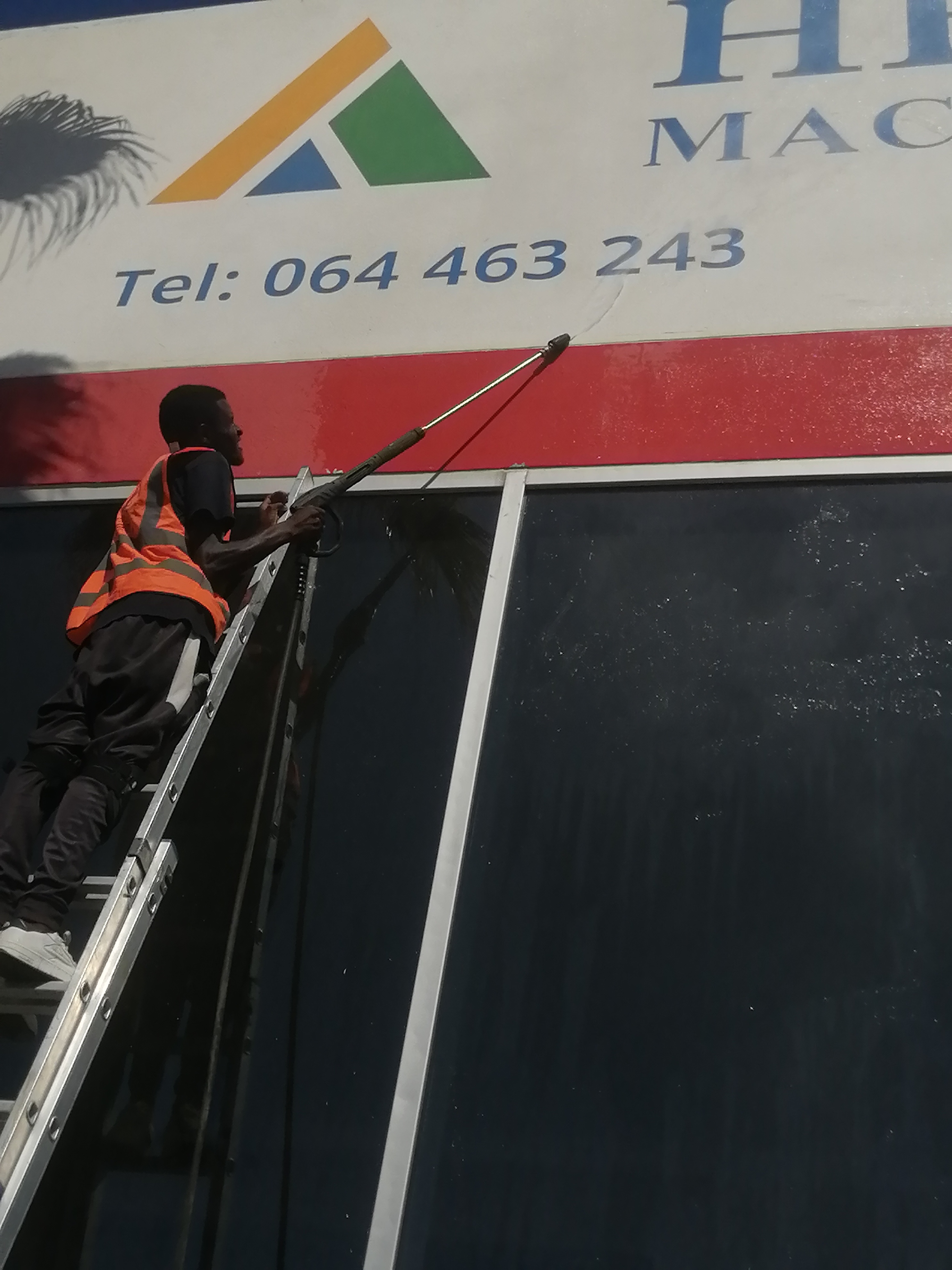 Mbaundja & Alvine Cleaning CC