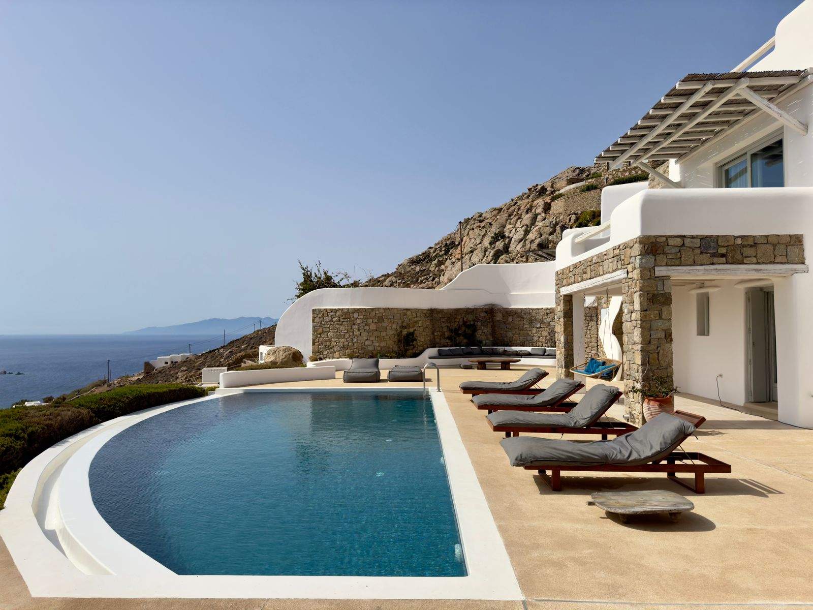 MAERA VILLAS