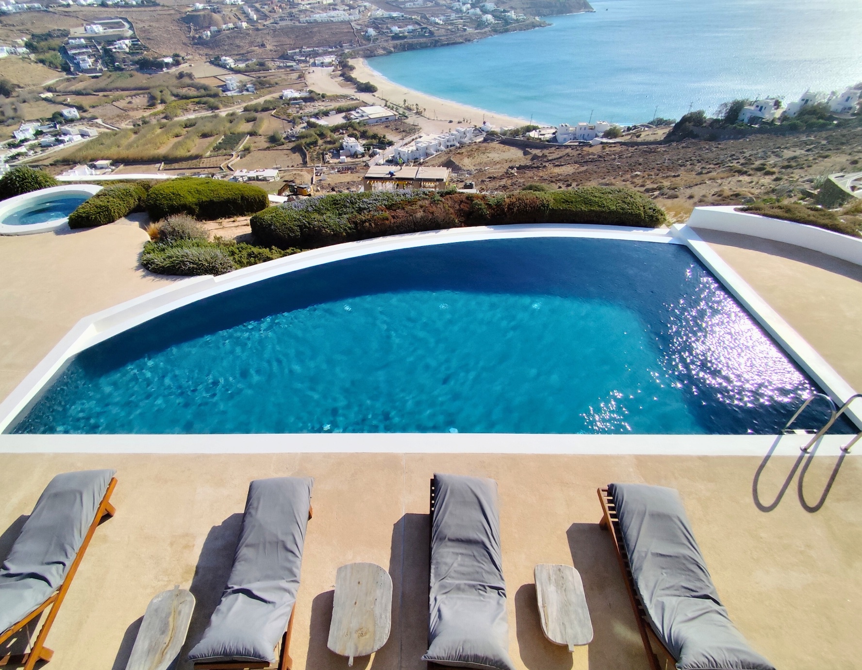 MAERA VILLAS