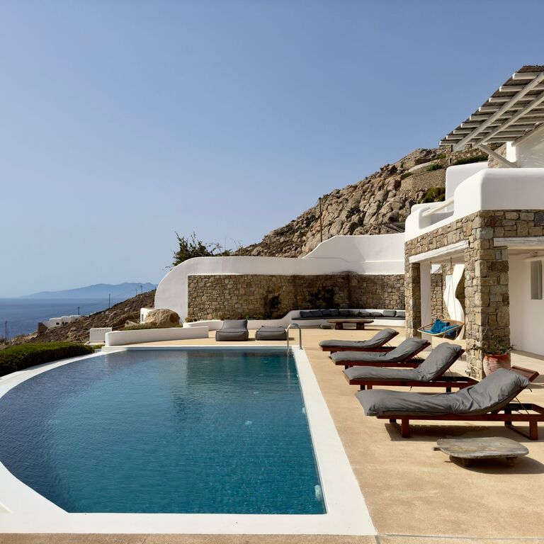 MAERA VILLAS