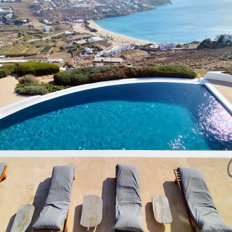 MAERA VILLAS