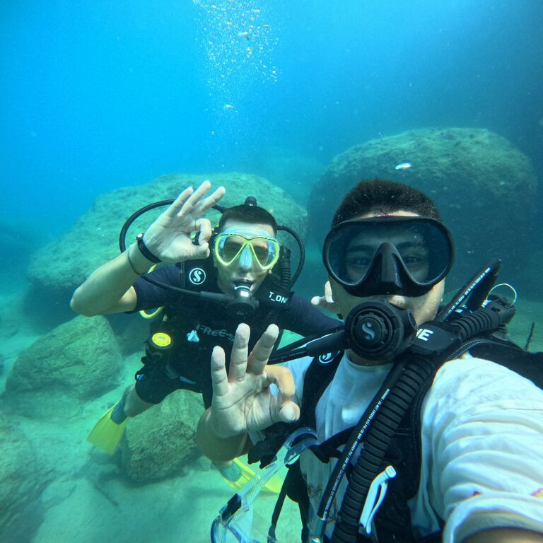 Deep Aqua Dive Center