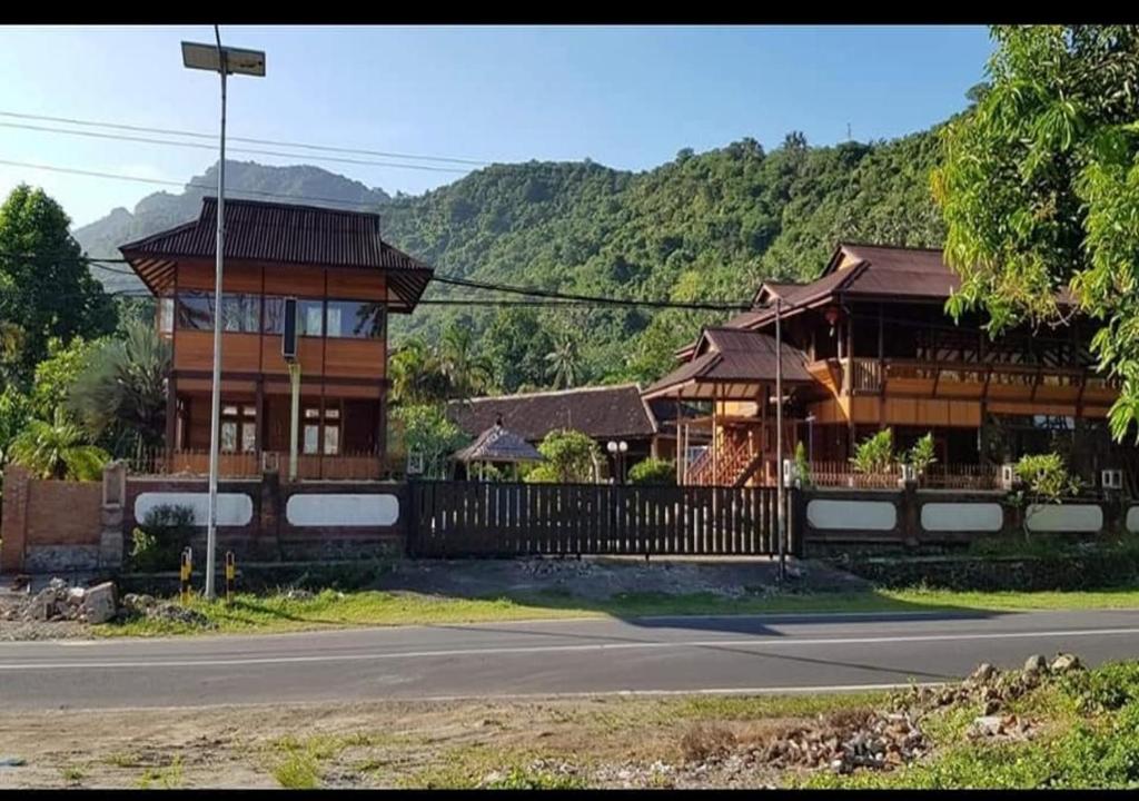 Budget Group Hotel Senggigi