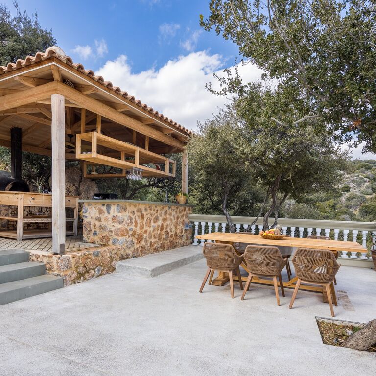 Oak Tree Estate-Luxury Villa